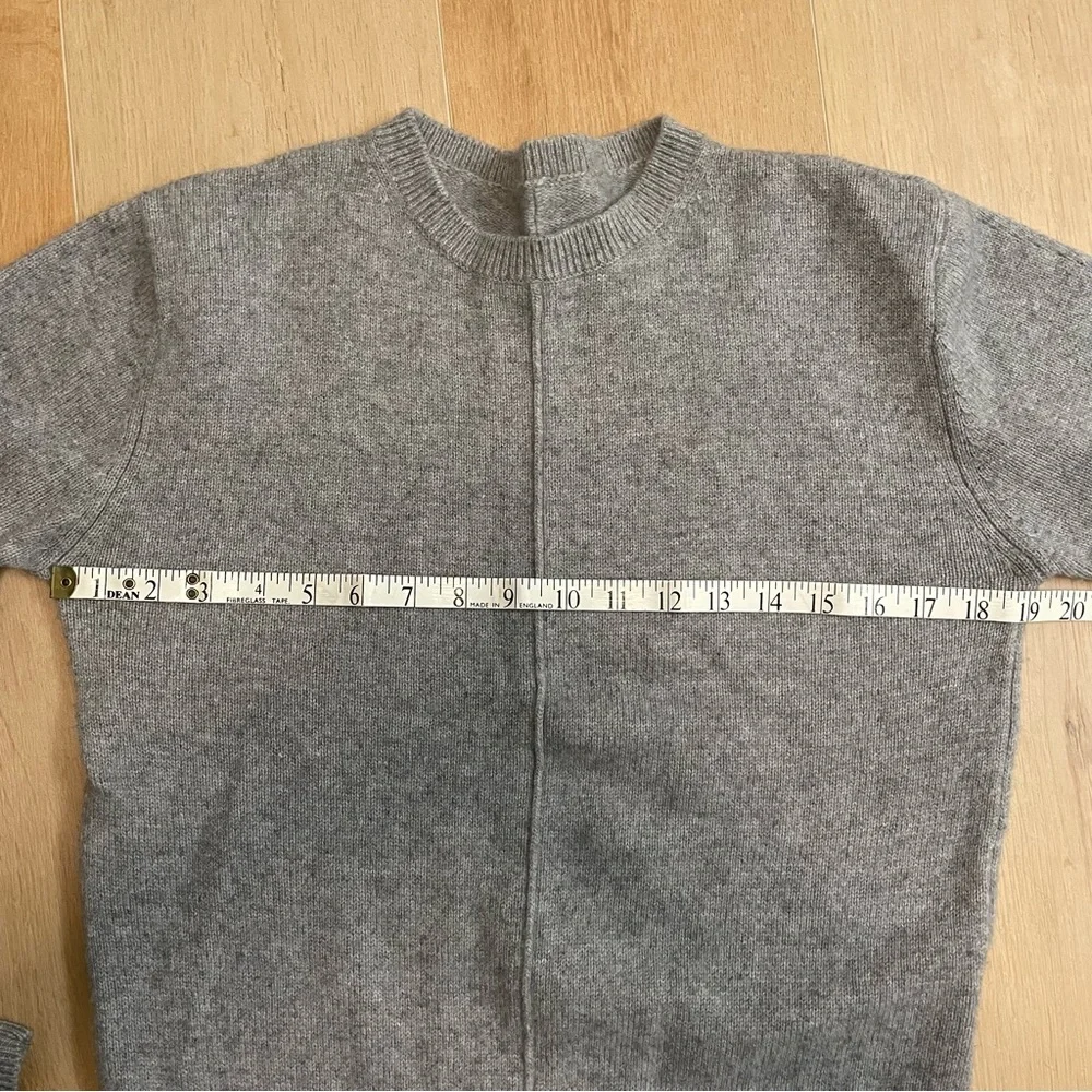 Grey Wool and Cashmere Sweater - Picture 6 of 7